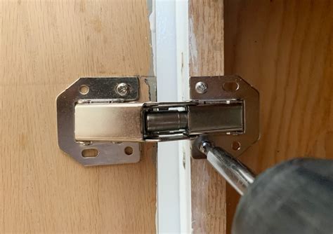 replacing cabinet hinges with hidden